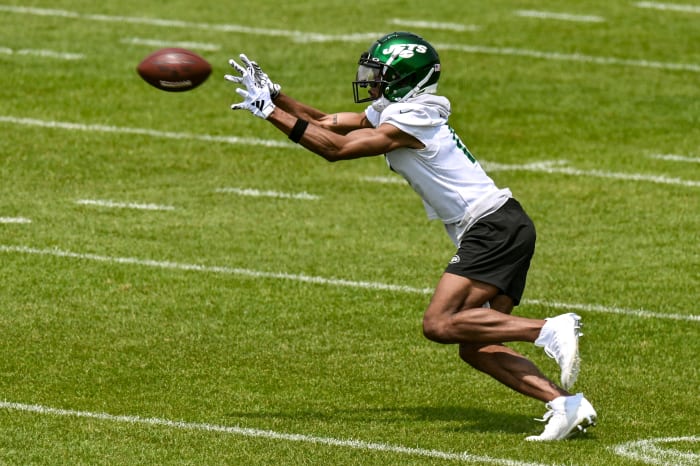 WR Garrett Wilson at Jets' OTAs
